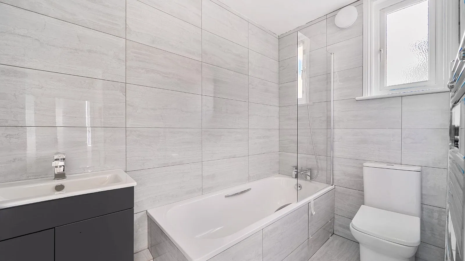 Flat Arcadian Gardens in Greater London