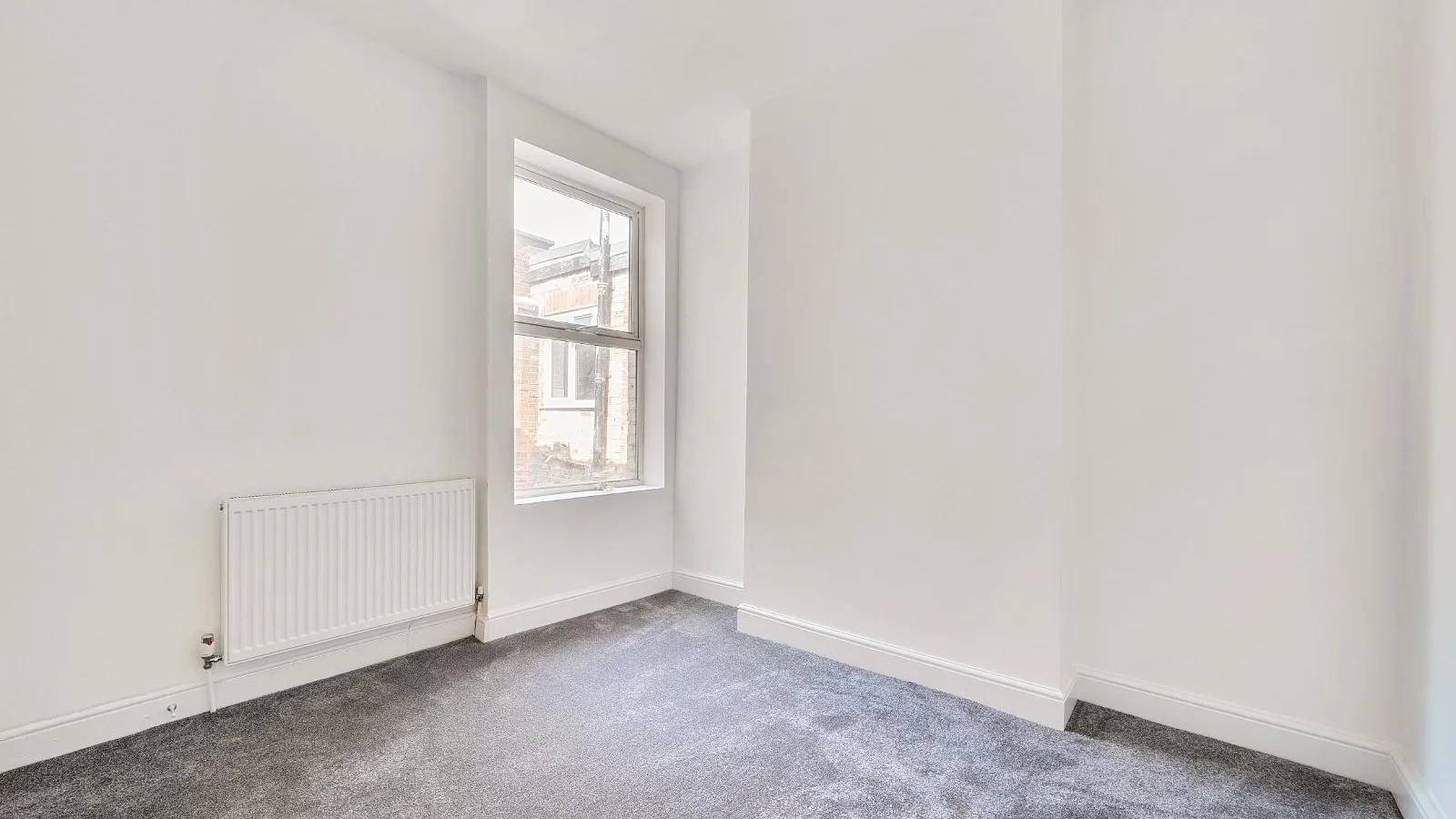 Flat Arcadian Gardens in Greater London
