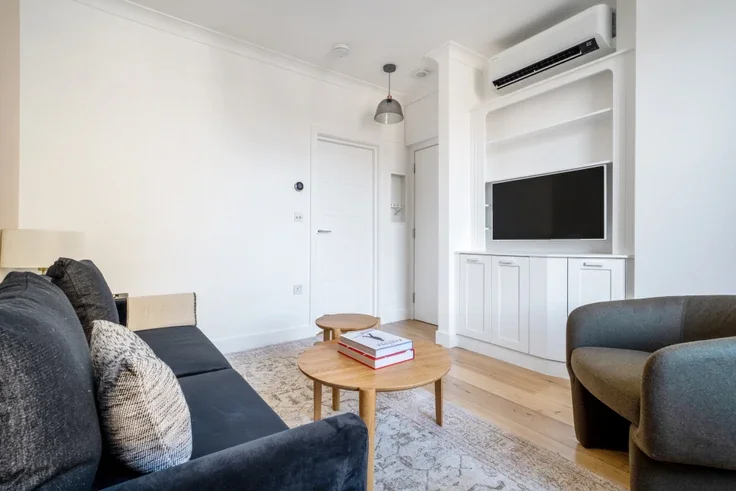Flat Old Brompton Road in Greater London