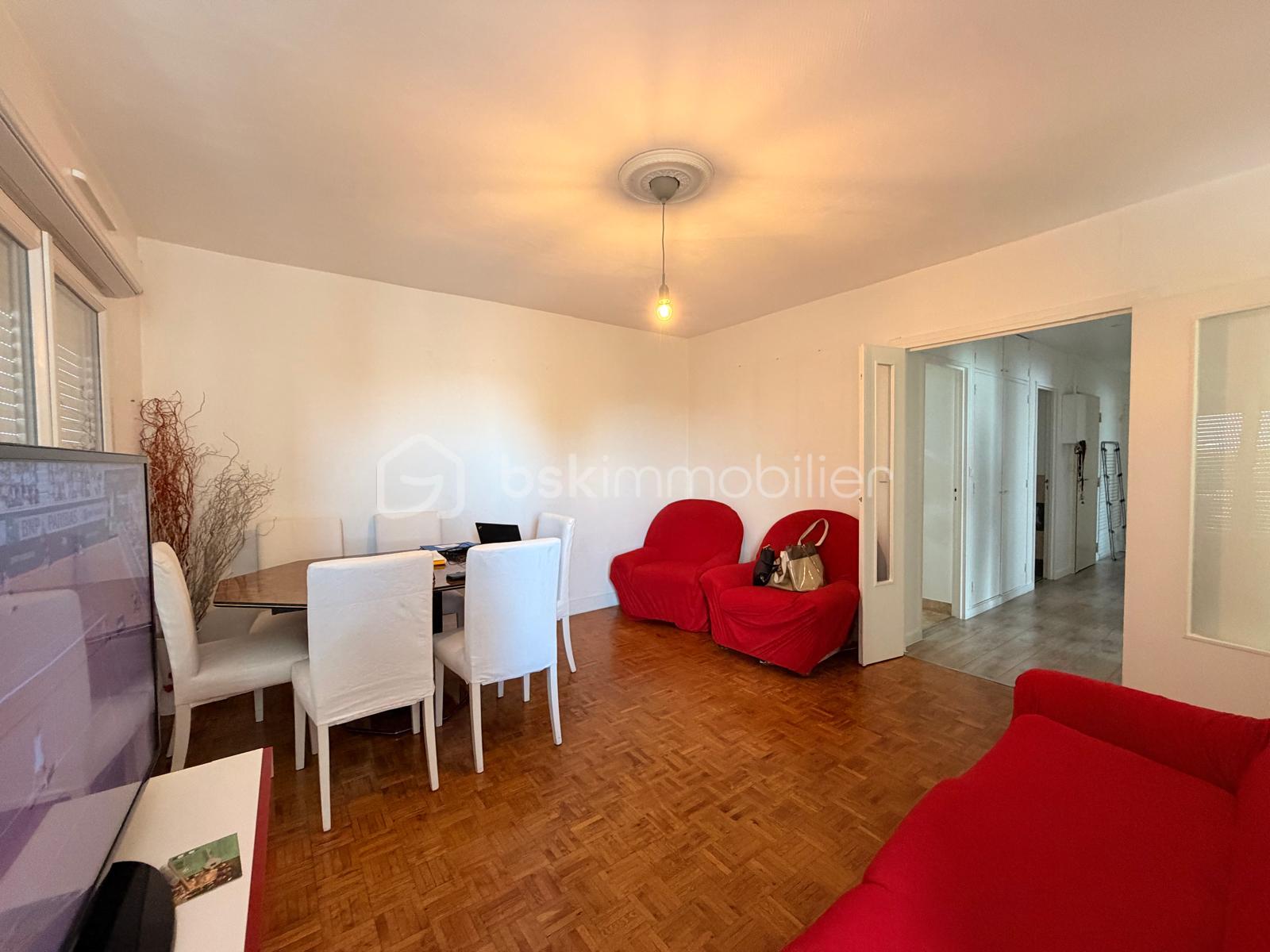 Appartement Rue Ambourget à Aulnay-sous-Bois