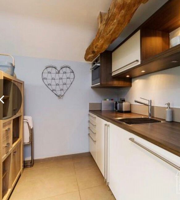 Flat Weston Bank in Stafford