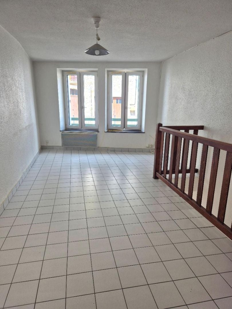 Appartement Impasse des Écureuils à Montréal-la-Cluse