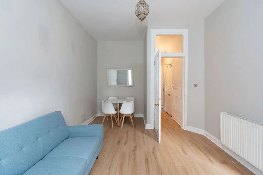 Flat Gibson Street in City of Edinburgh