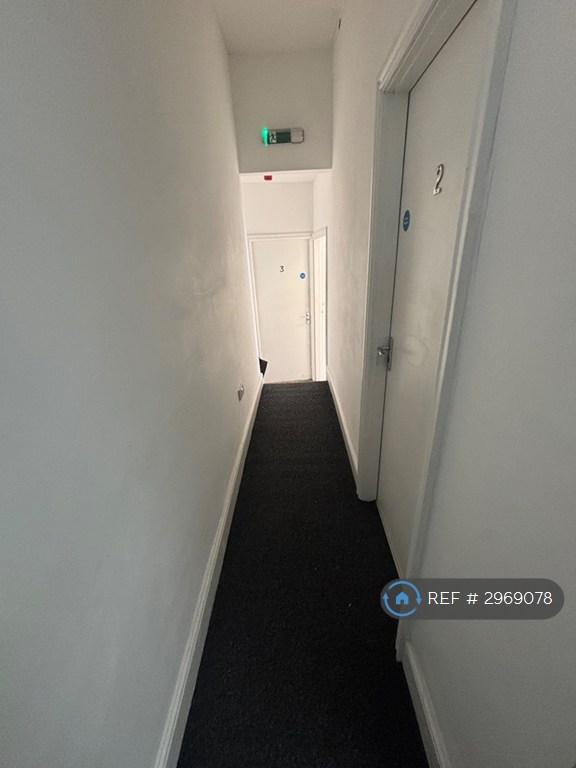 Room Poulton Road in Wallasey