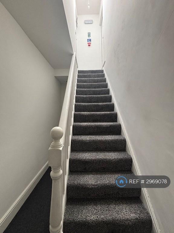 Room Poulton Road in Wallasey