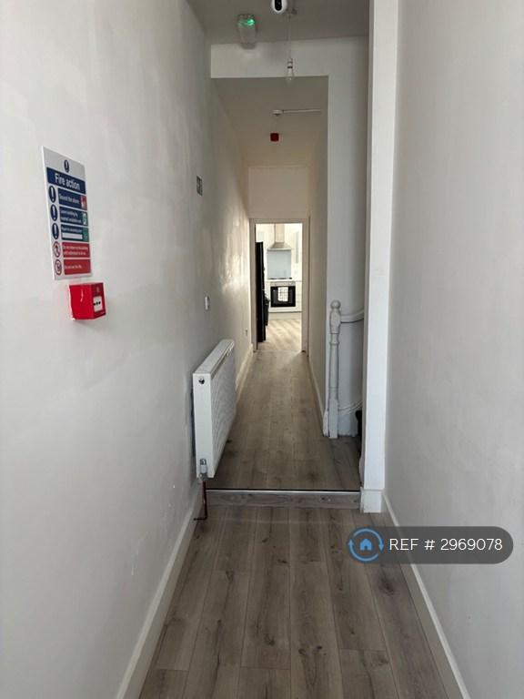 Room Poulton Road in Wallasey