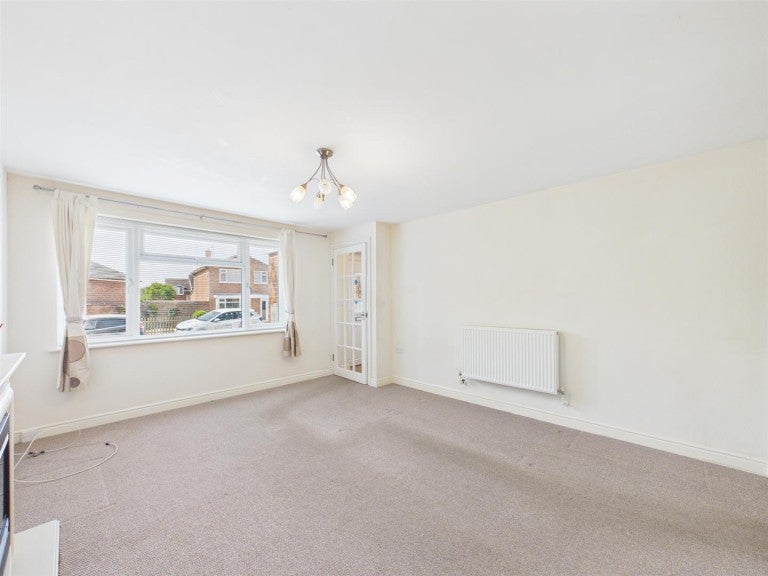 House Pochin Drive in Harborough
