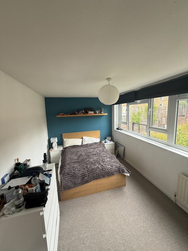 Room Chatham Road in Greater London