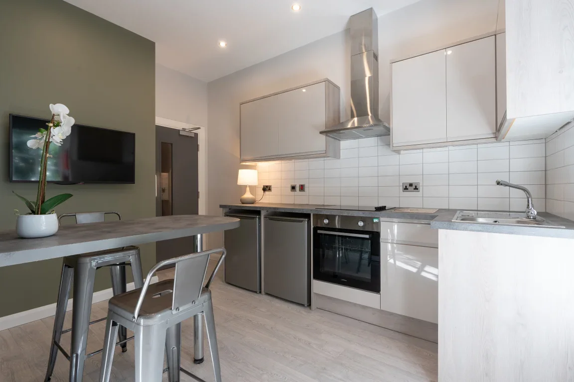 Flat Eskdale Terrace in Newcastle upon Tyne