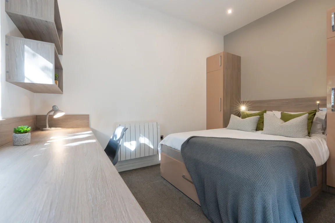 Flat Eskdale Terrace in Newcastle upon Tyne