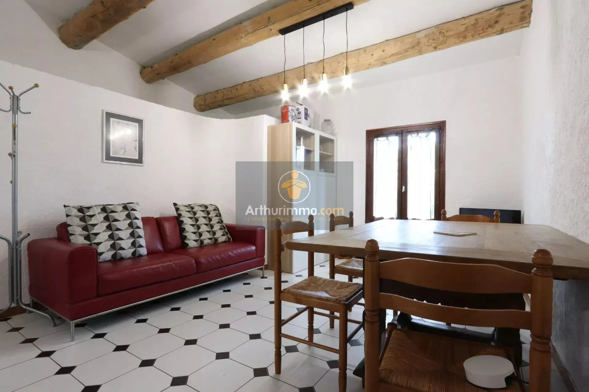 Flat Route de Rustrel in Apt
