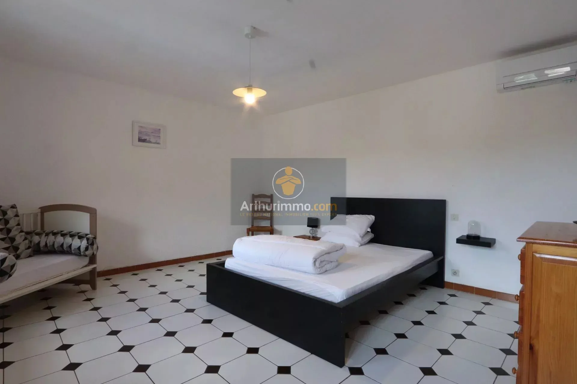 Flat Route de Rustrel in Apt