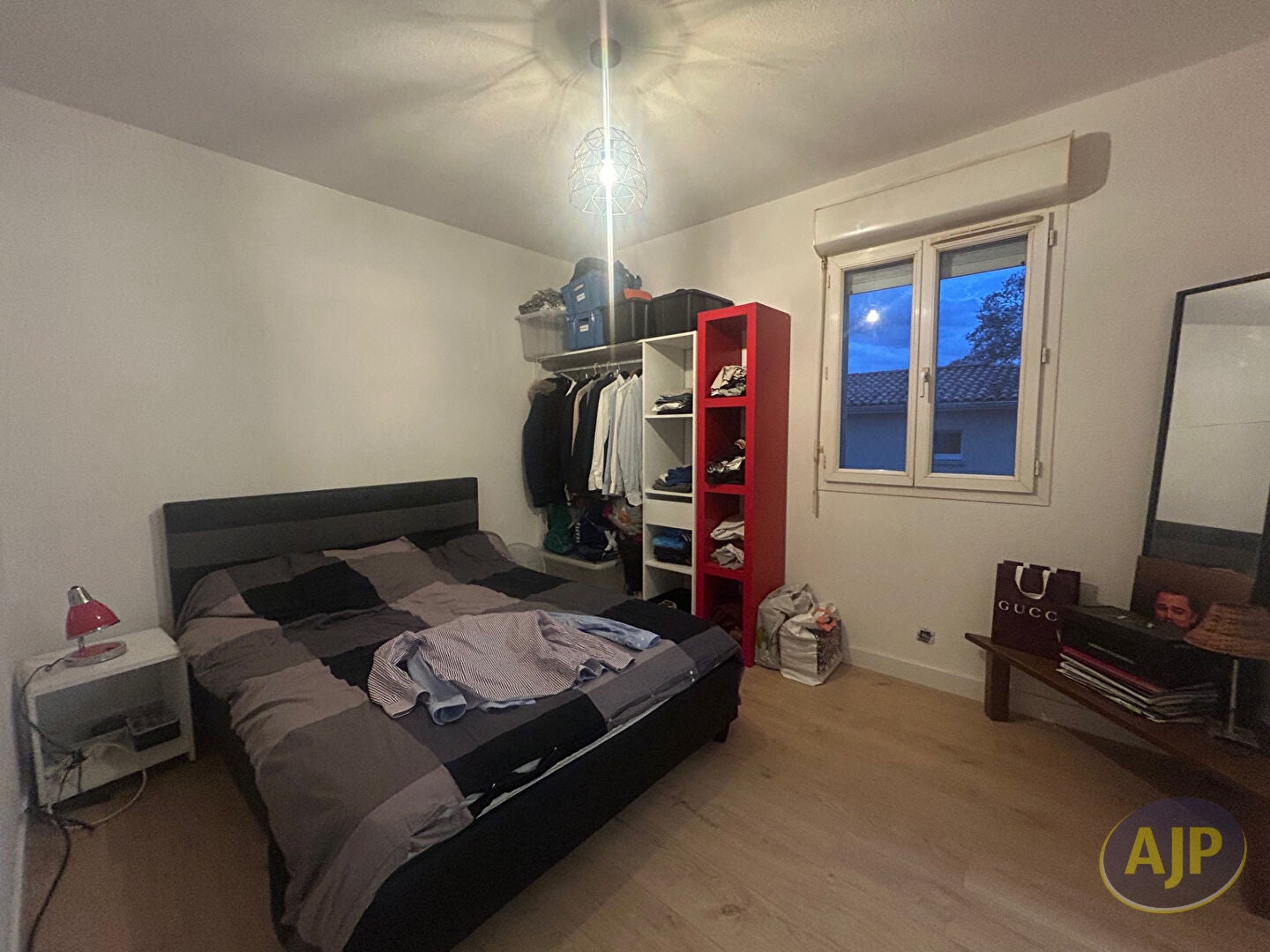 Flat Rue de Puyguiller in Saint-Germain-du-Salembre