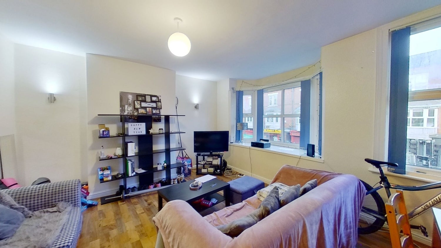 Flat Lenton Boulevard in Nottingham