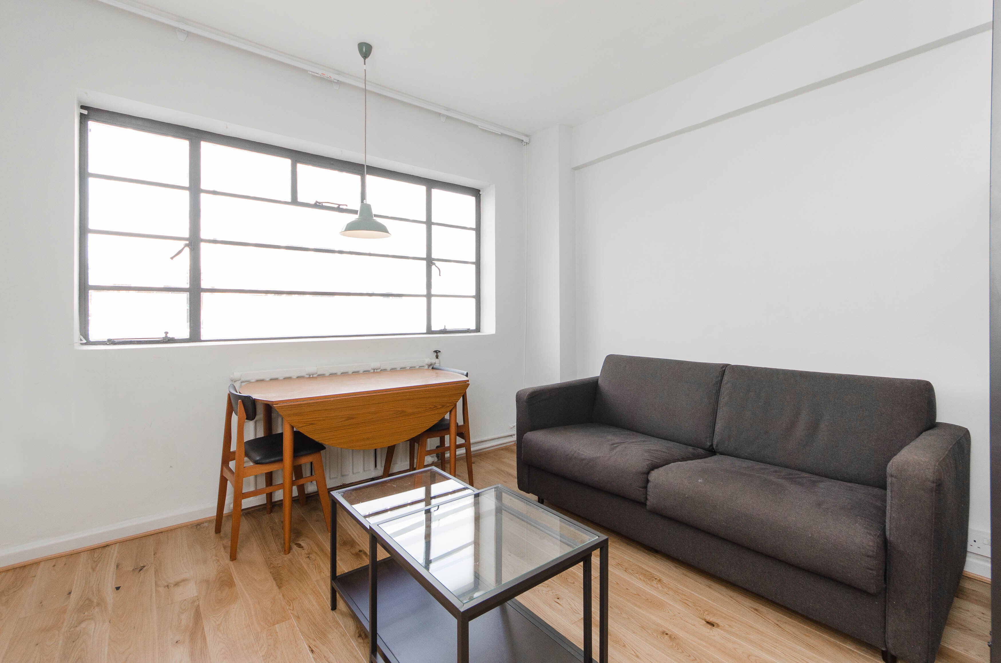 Flat Palace Gardens Terrace in Greater London