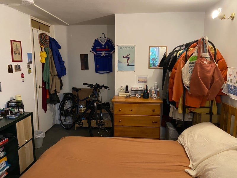 Room Bakersfield in Greater London