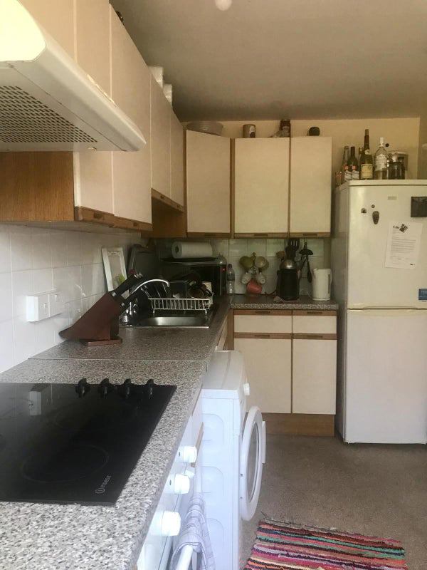 Room Bakersfield in Greater London