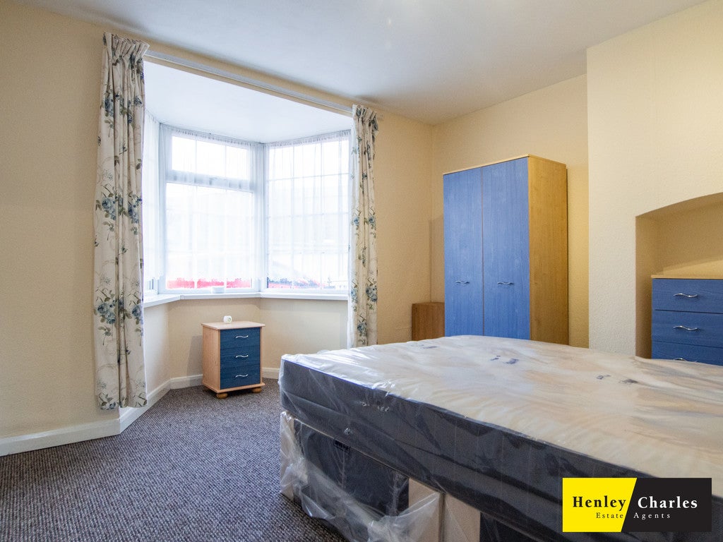 Flat Lichfield Road in Birmingham