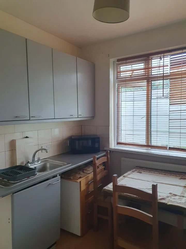 Flat Uxbridge Road in Greater London