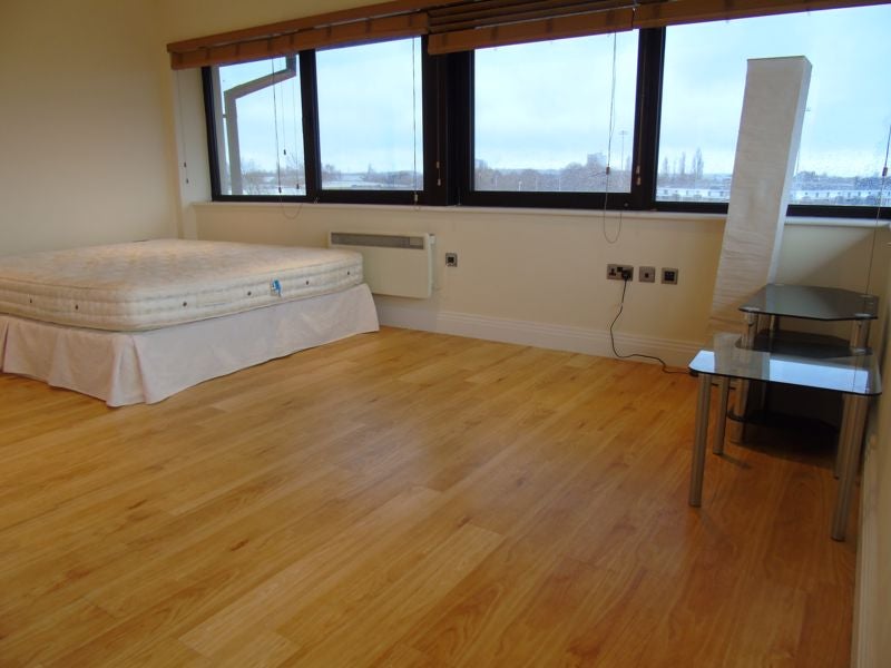Flat Garsington Road in Oxford