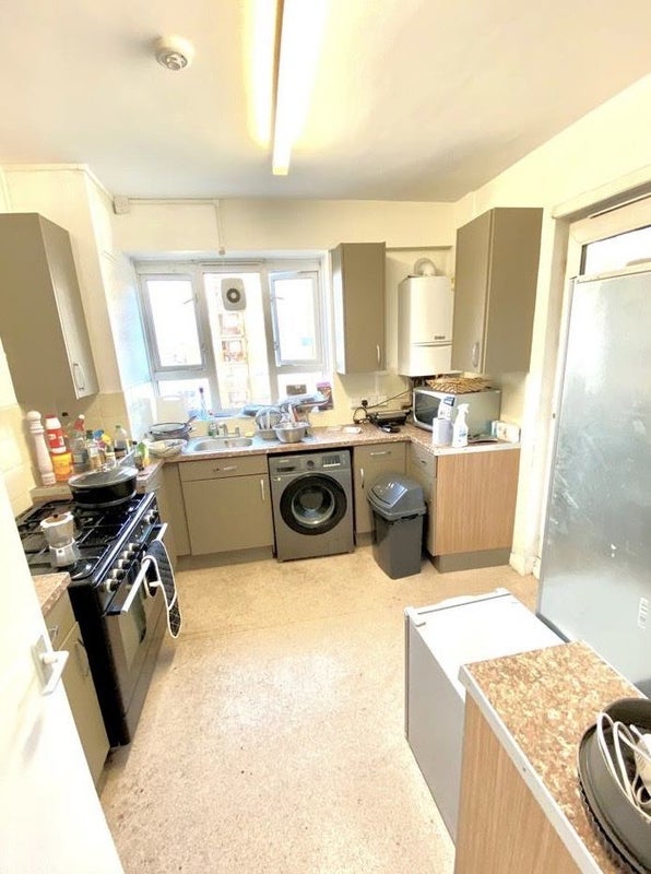 Room Penrose Grove in Greater London