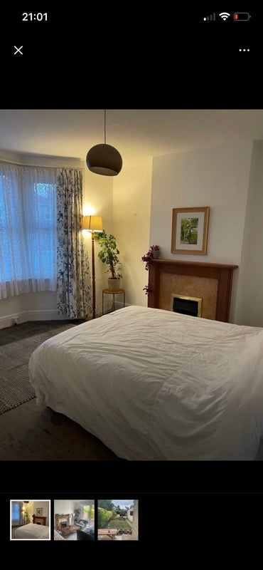 Room Pool Road in Bristol