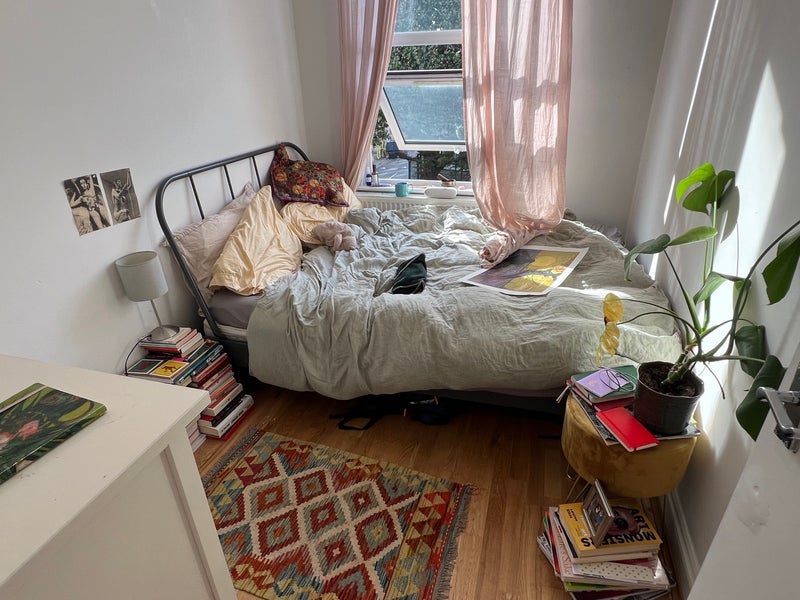 Room Stoke Newington Road in Greater London