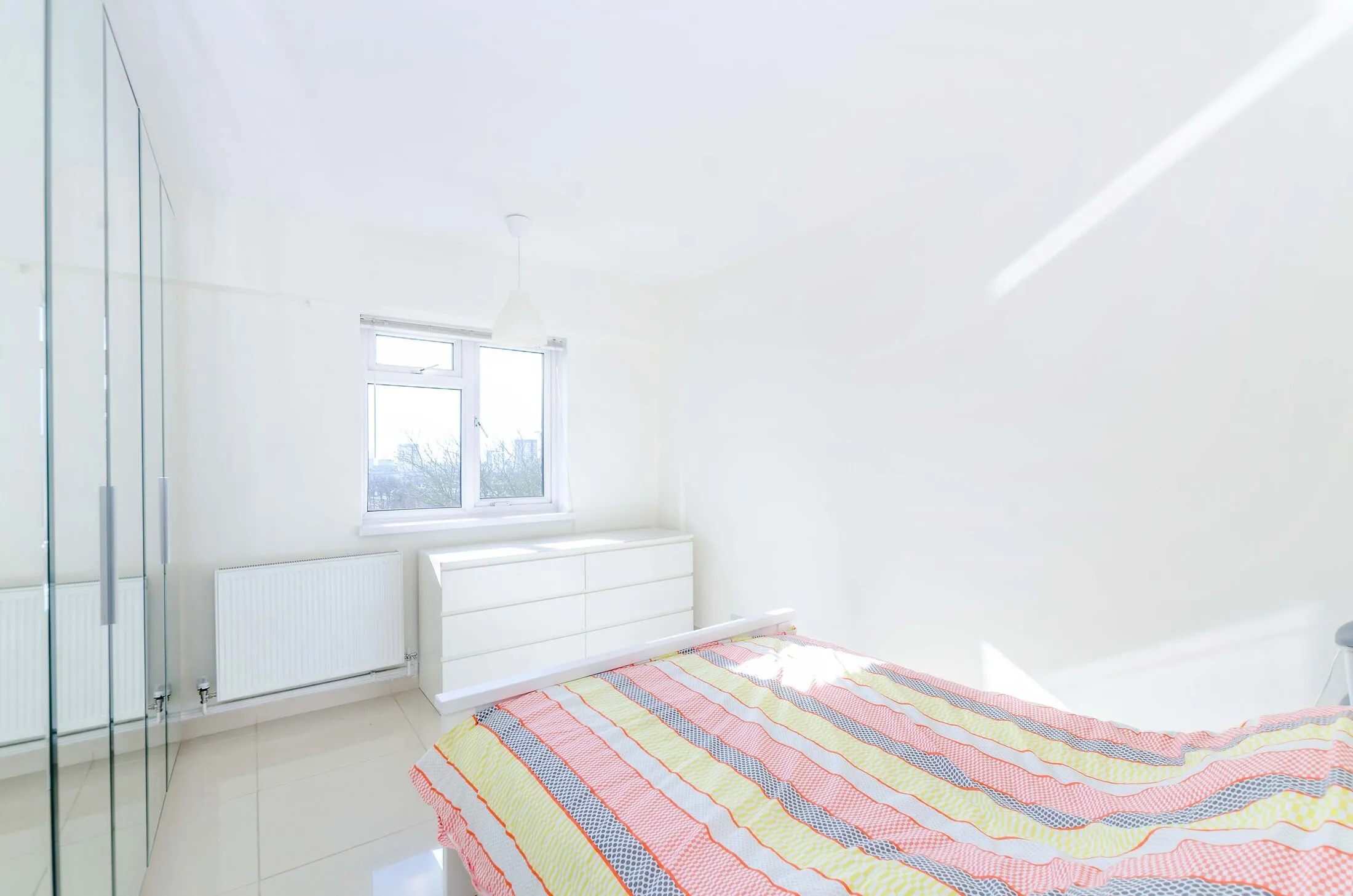 Flat Finchley Road in Greater London