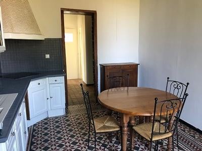 House Rue des Treilles in Libourne