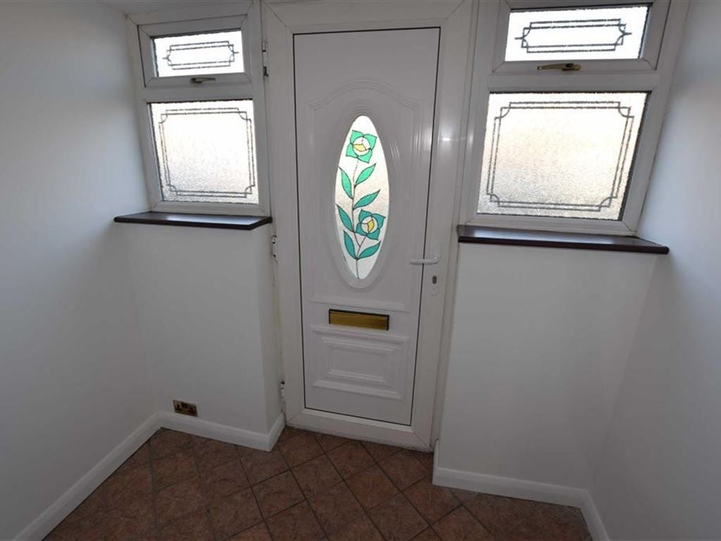 House Brunel Close in Tilbury