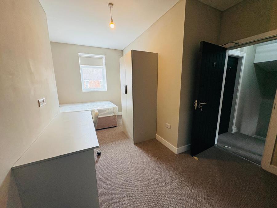 Room Percy Street in North Tyneside