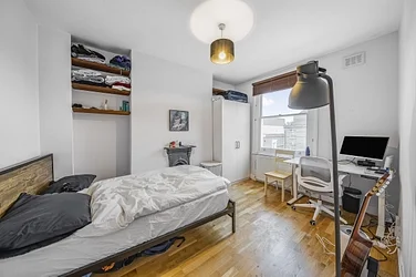 Flat Saltram Crescent in City of Westminster