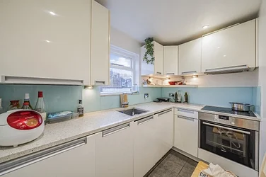 Flat Saltram Crescent in City of Westminster