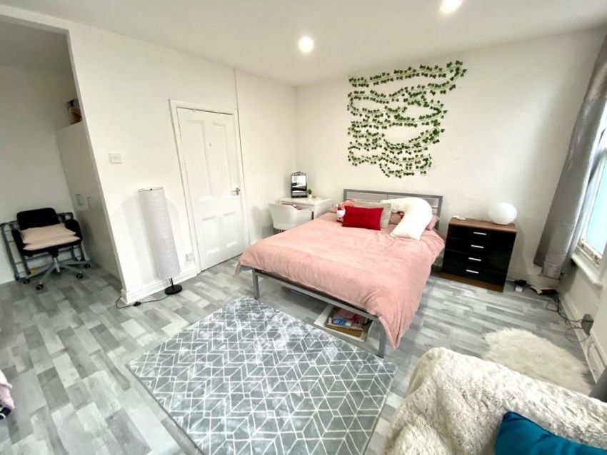 Flat Ecclesall Road in Sheffield