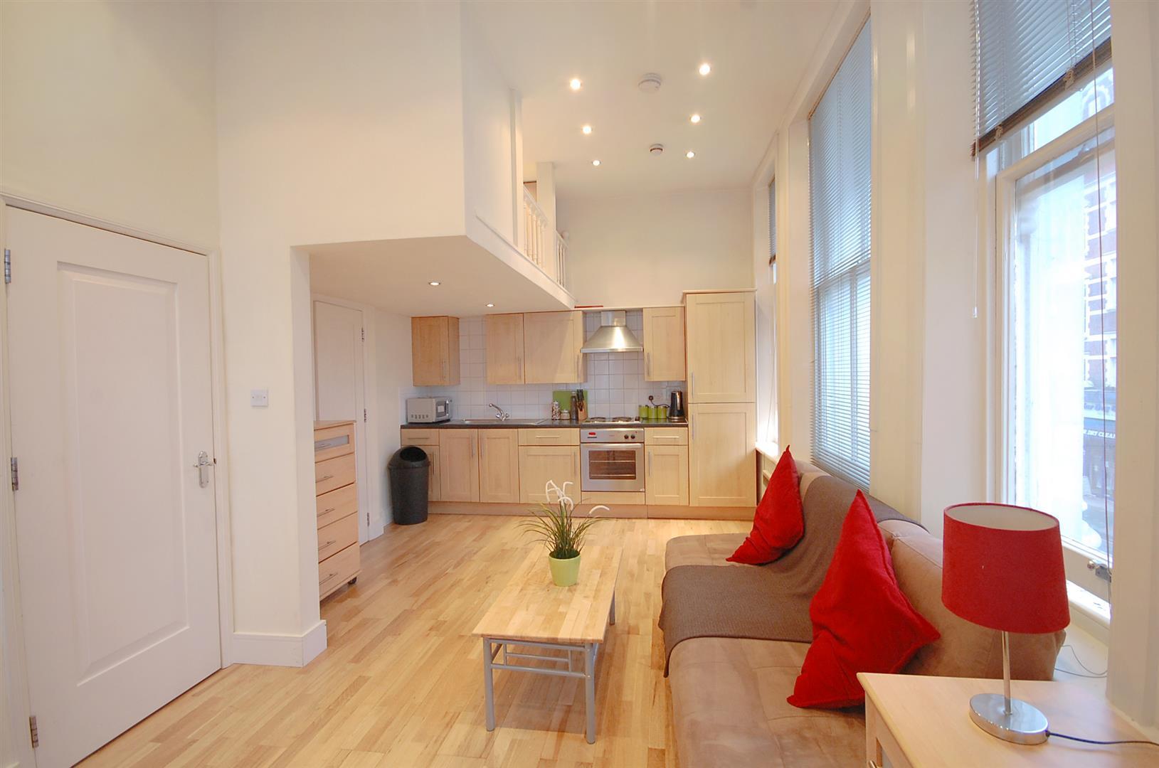 Flat Castletown Road in Greater London