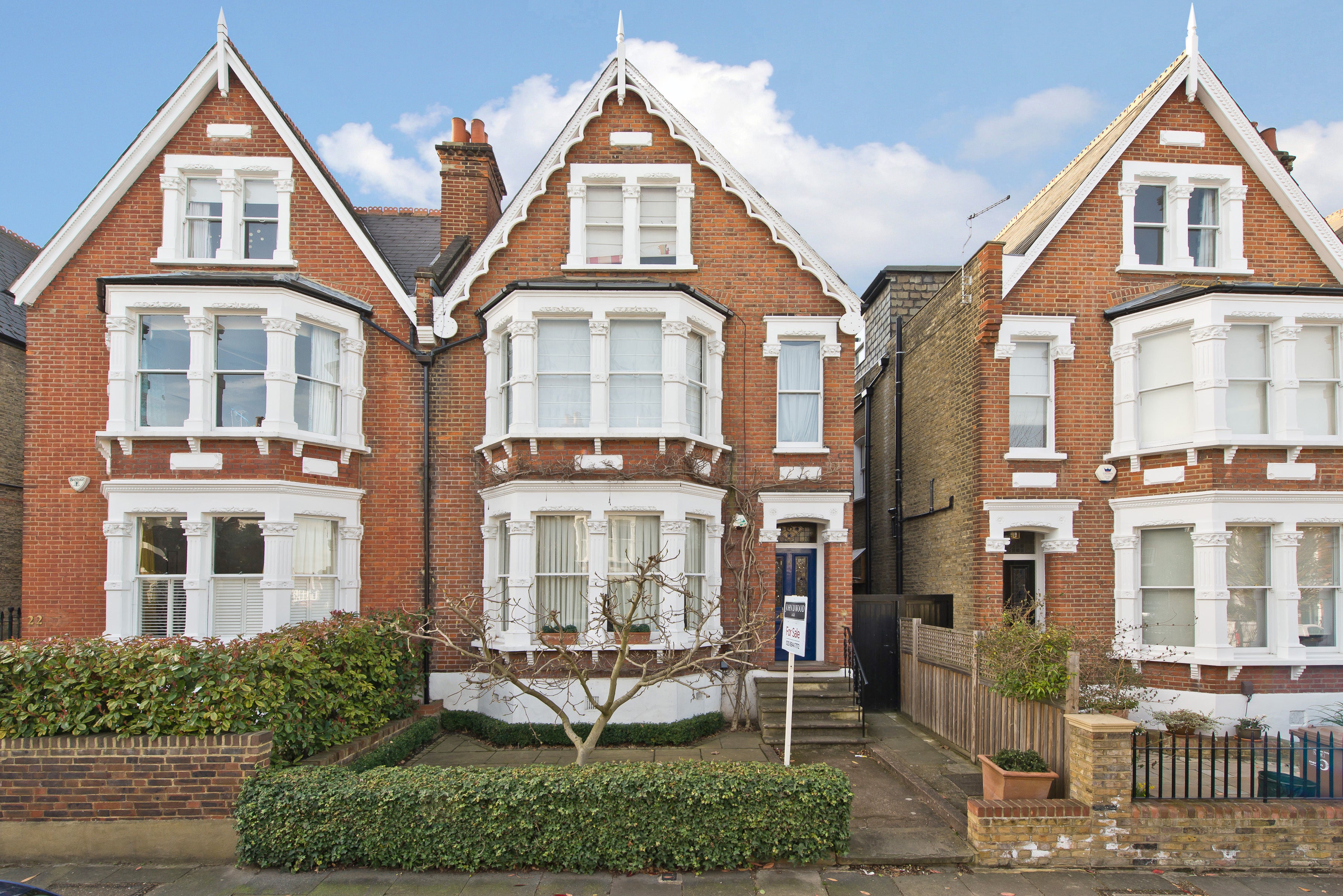 Flat Kenilworth Avenue in Greater London