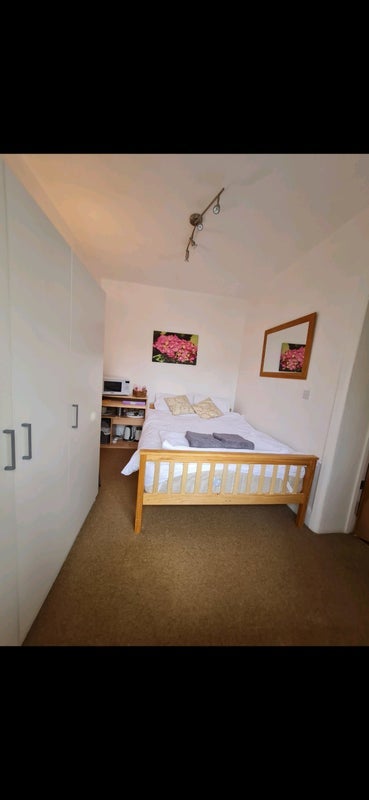 Room Canford Lane in Bristol