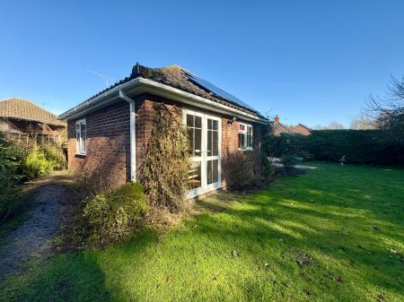 Flat St Martins Close in West Suffolk