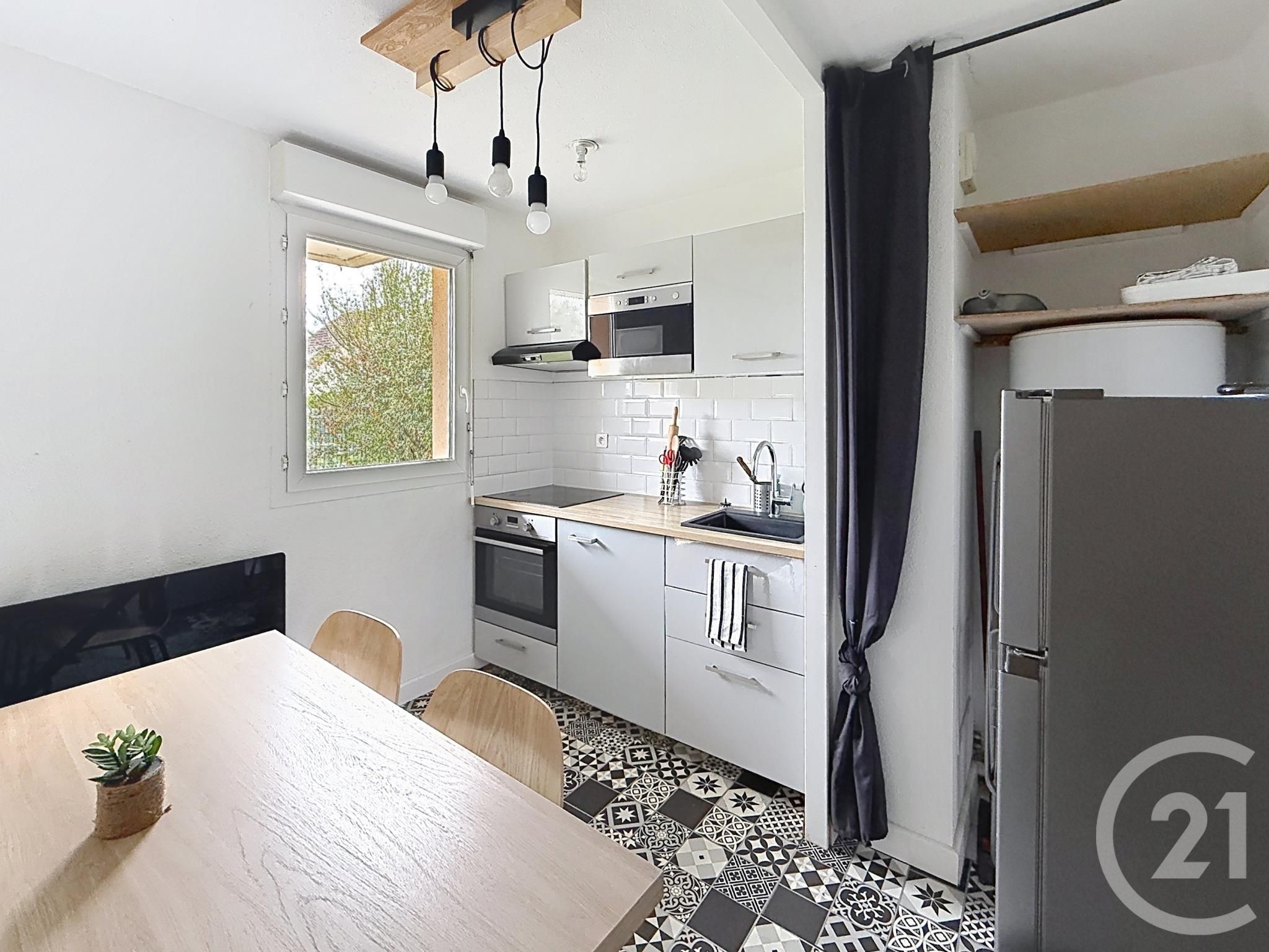 Flat Route de Blois in Saint-Ay