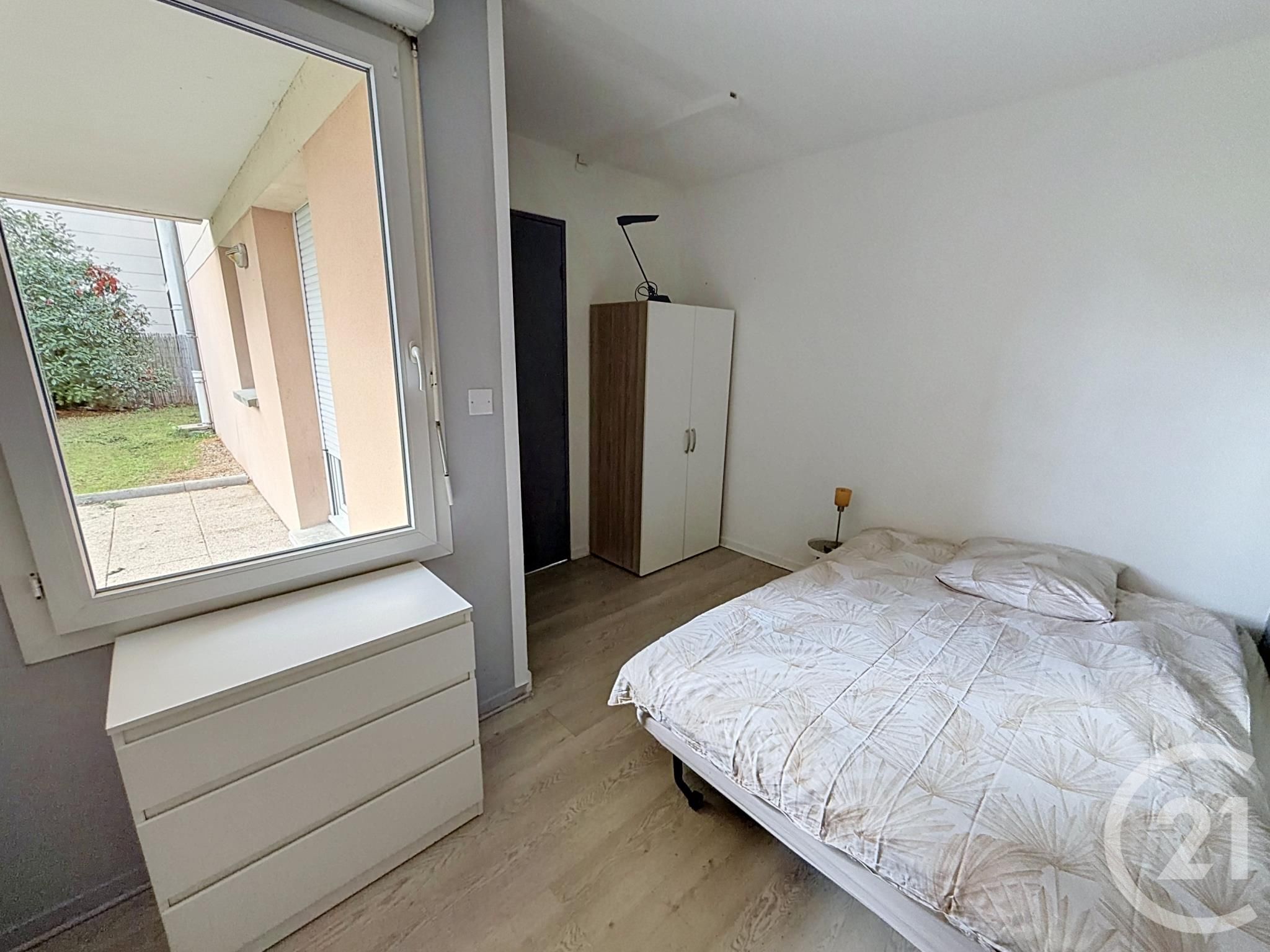 Flat Route de Blois in Saint-Ay