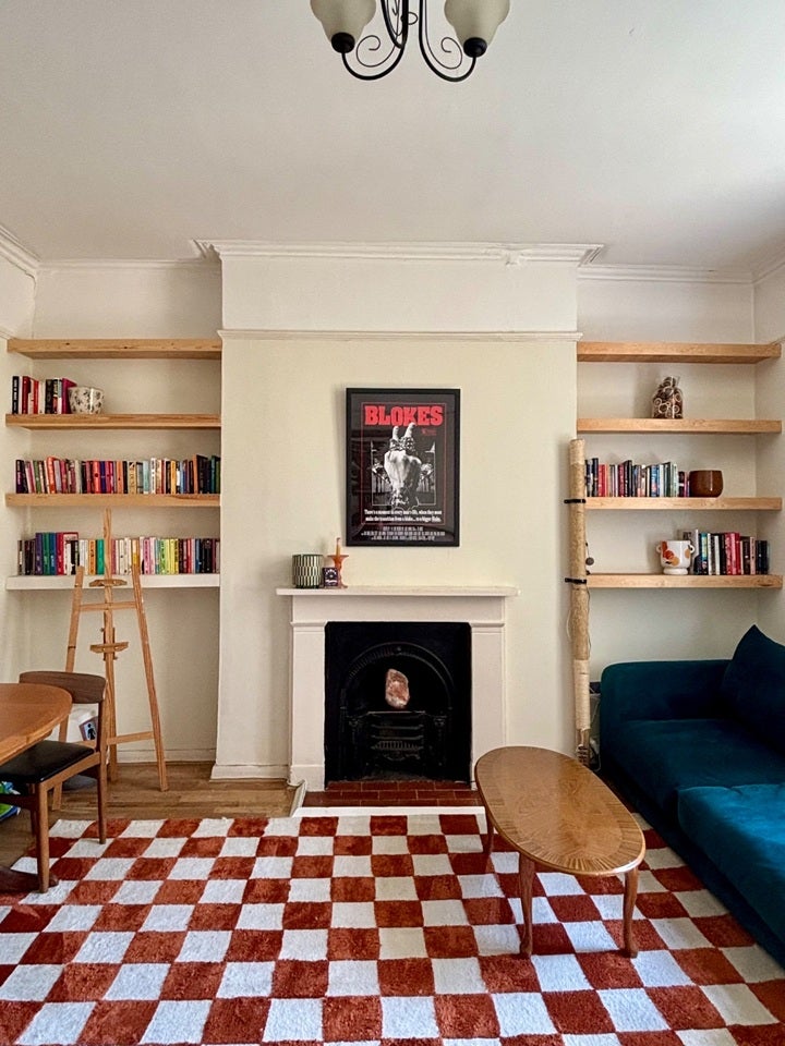Flat Lewisham Way in Greater London