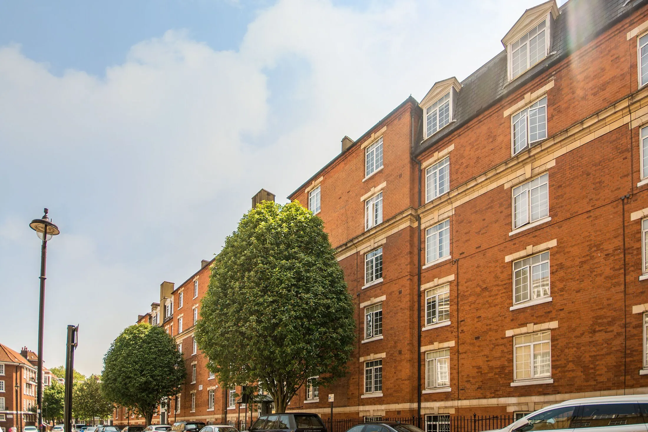 Flat Forset Street in City of Westminster