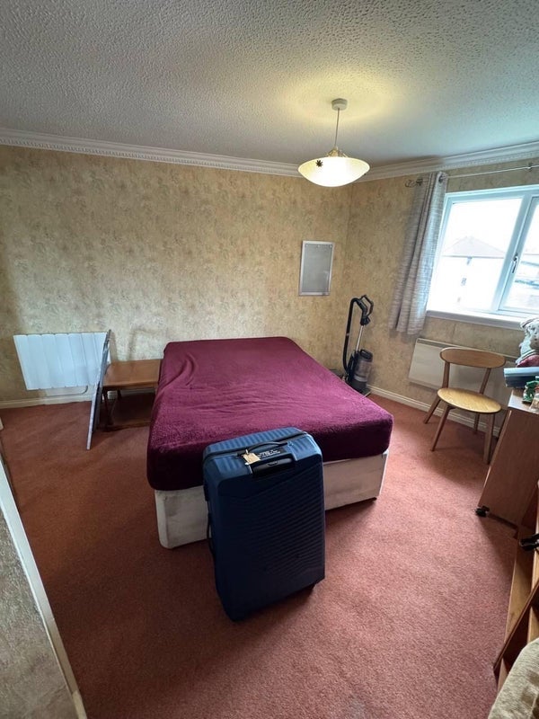 Room Riverview Gardens in Glasgow