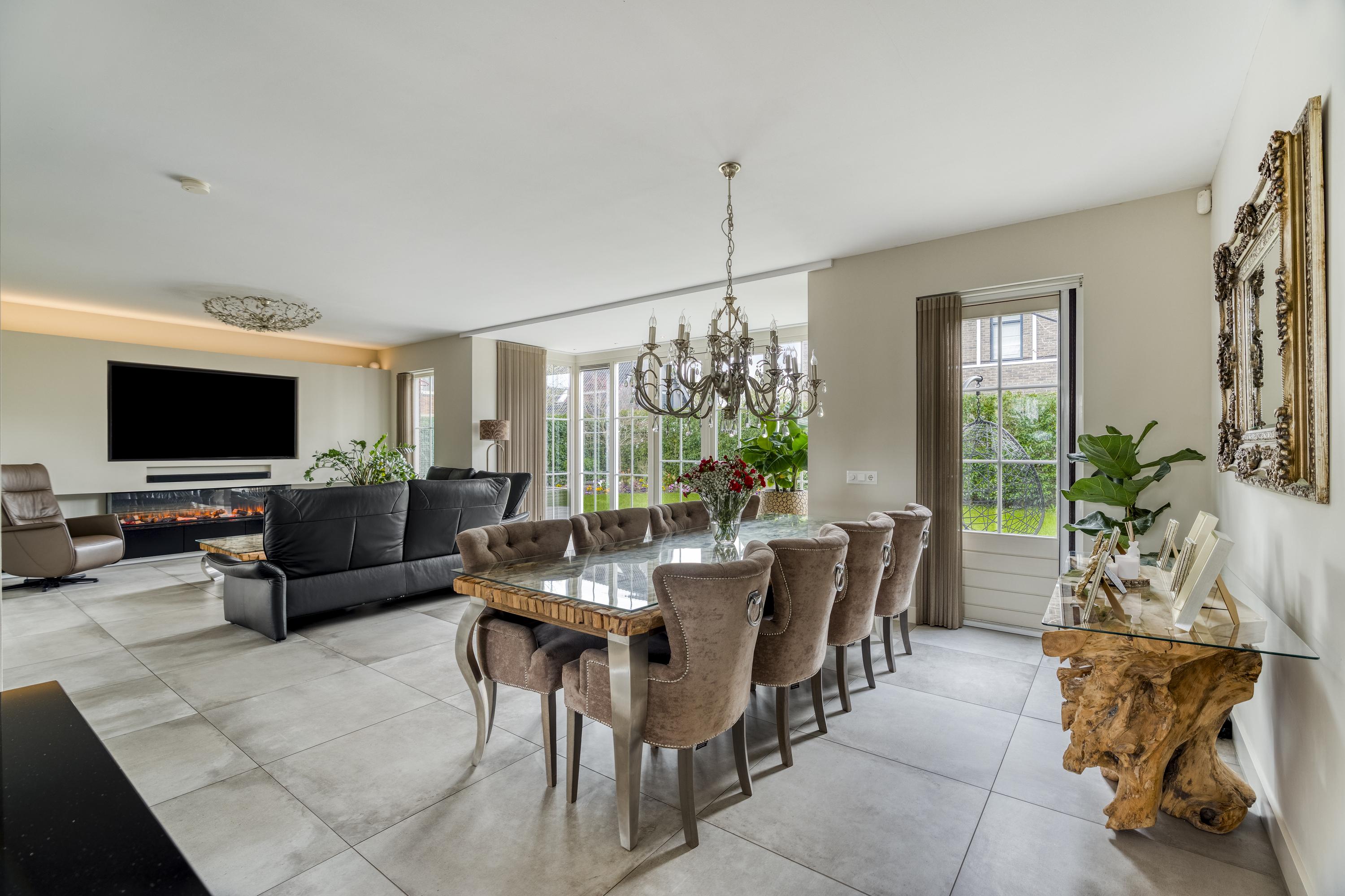 Vrijstaande woning te koop: Kamerlingh Onnesstraat 39, Almere