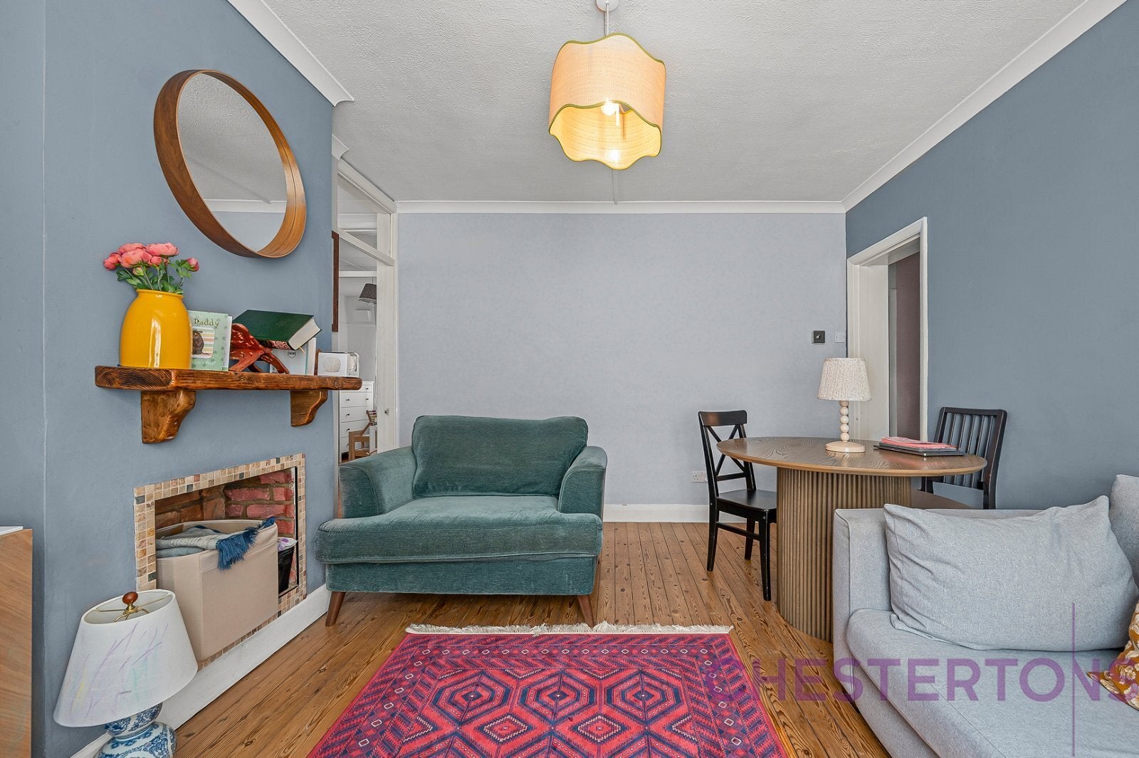 Flat Harvey Gardens in Greater London