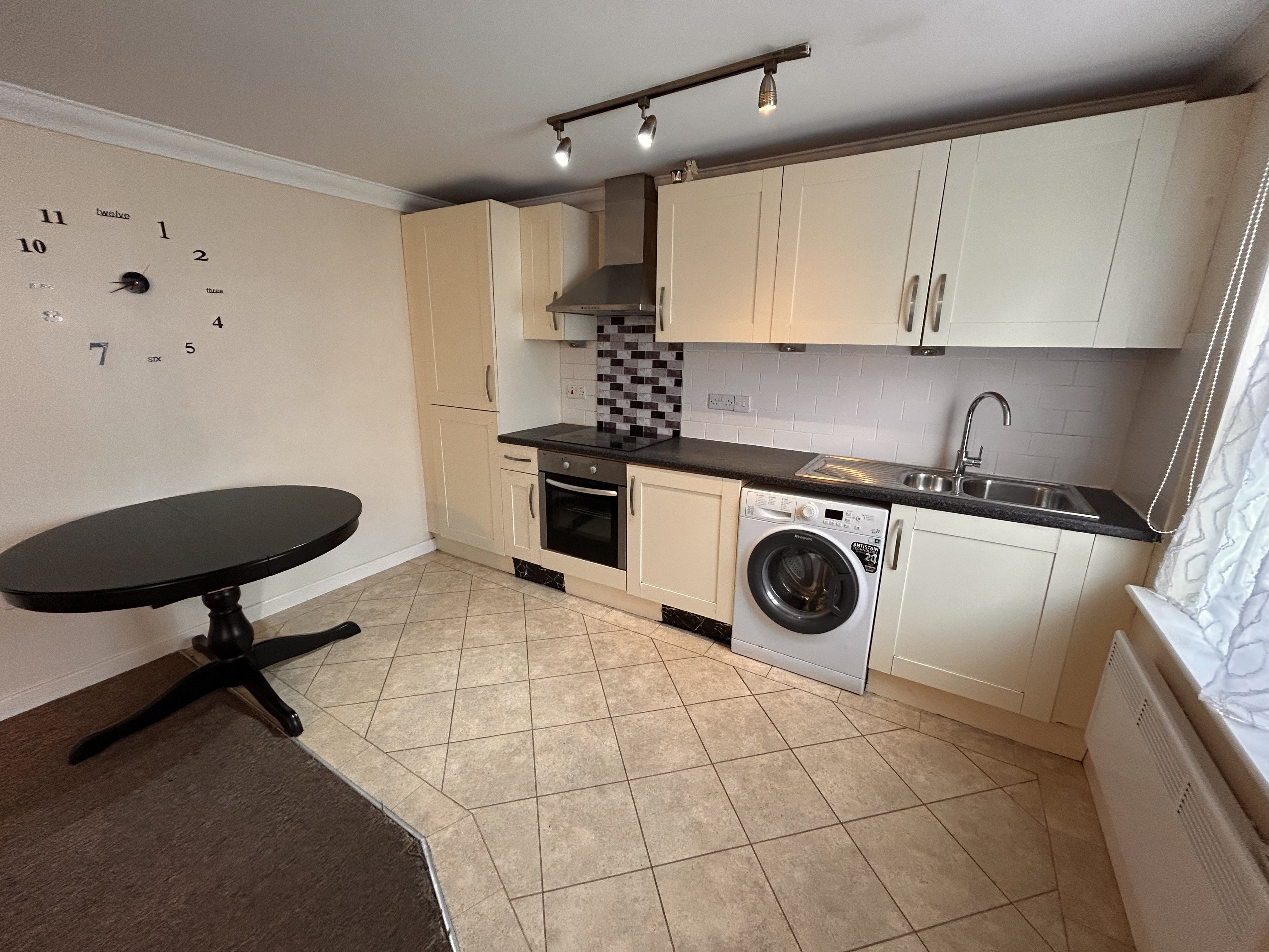 Flat Ashburnham Road in Bedford