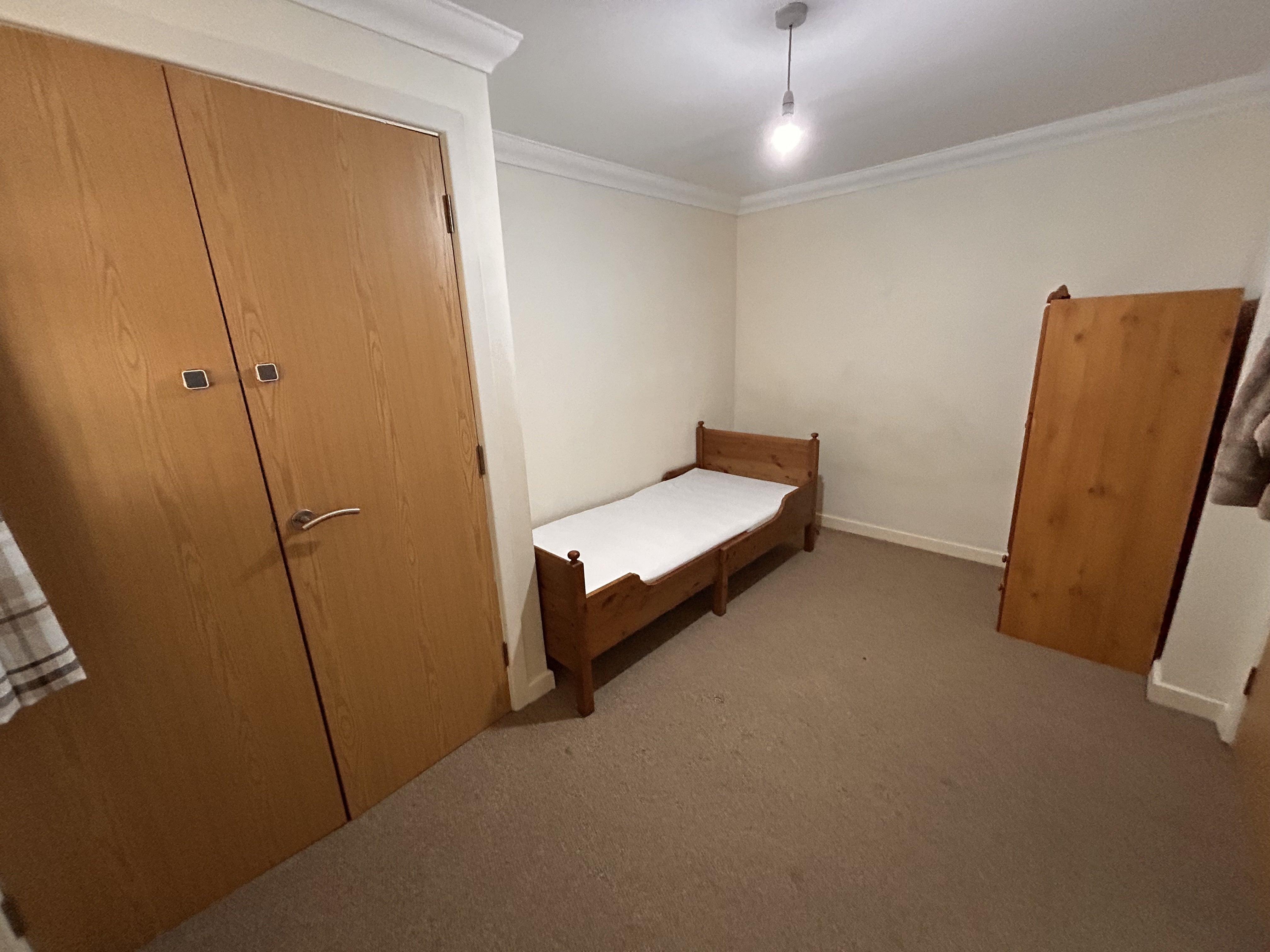 Flat Ashburnham Road in Bedford