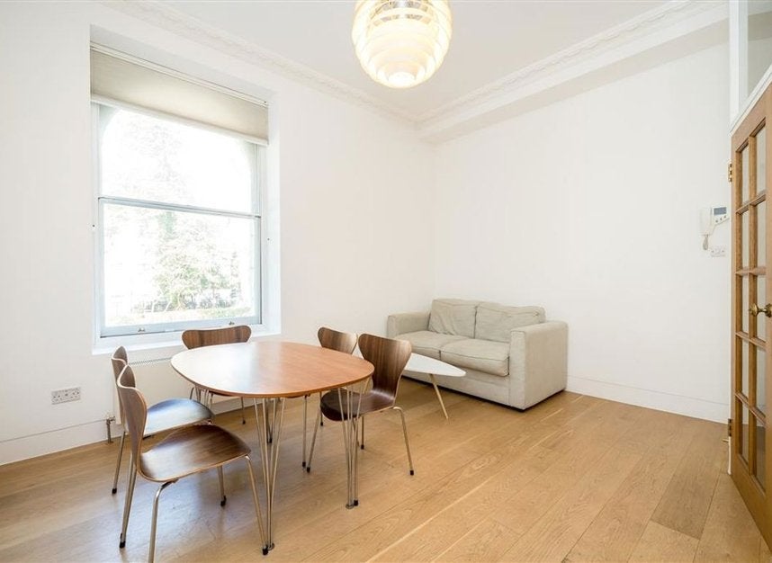 Flat Rutland Gate in City of Westminster