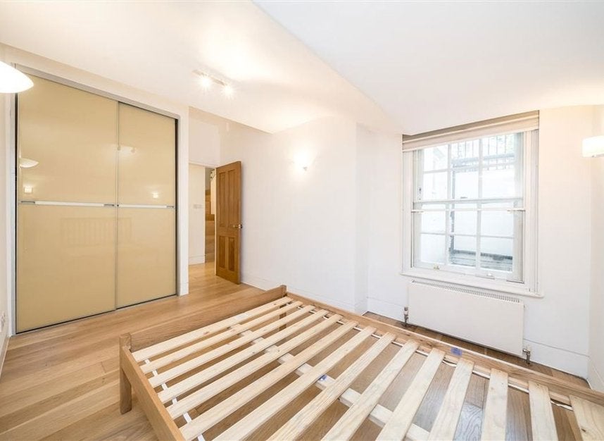 Flat Rutland Gate in City of Westminster