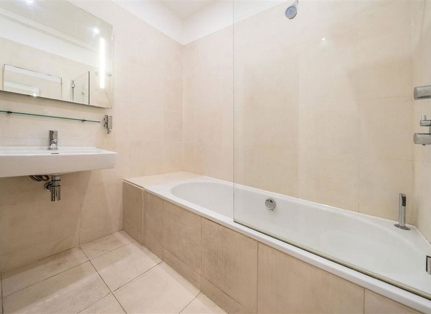 Flat Rutland Gate in City of Westminster